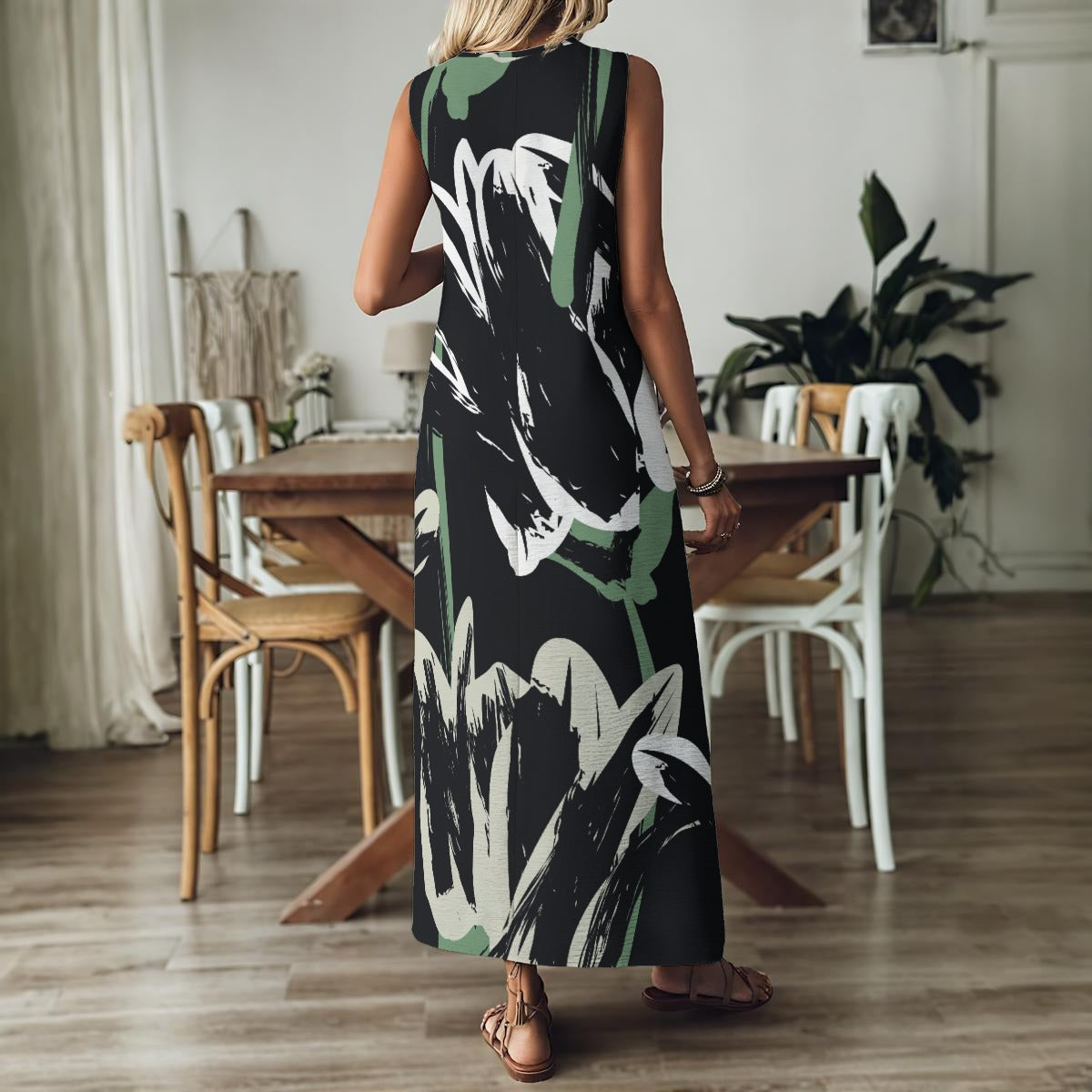 Ptahra Women's Black/White Tulip V-Neck Long Dress