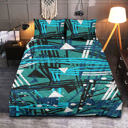 Ptahra B Multi-Color/Triangle/Line Design Quilt & Pillow Cases With Edge-wrapping Strips