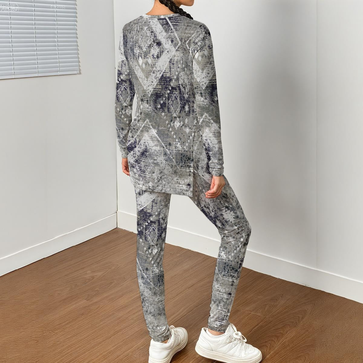 Ptahra B Women's Grey/White/Navy Blue Diamond Style Side Split T-shirt Set