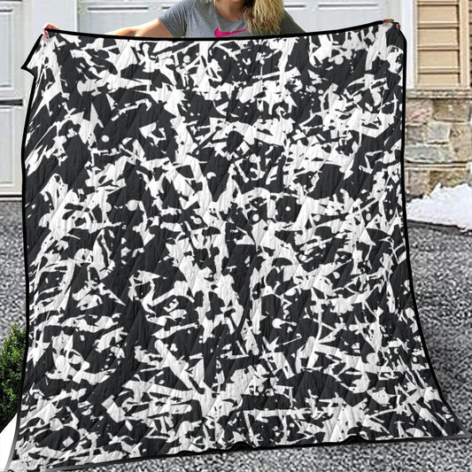 Ptahra B Black/White Pattern Lightweight & Breathable Quilt With Edge-wrapping Strips