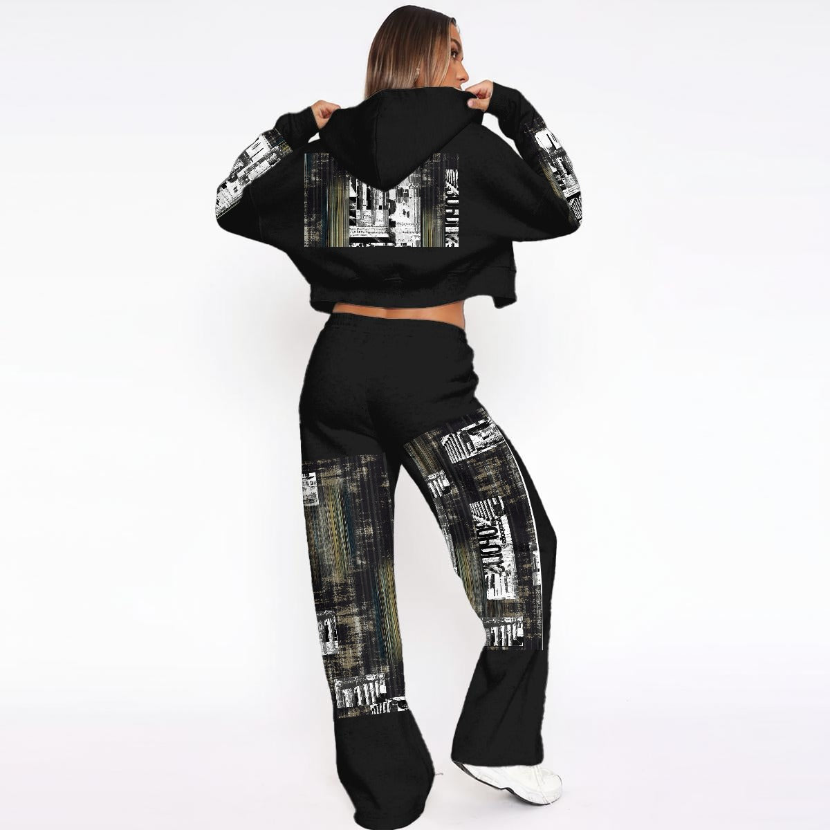 Ptahra Women’s Black/Green Multi-Graphic Design Tracksuit With Fleece