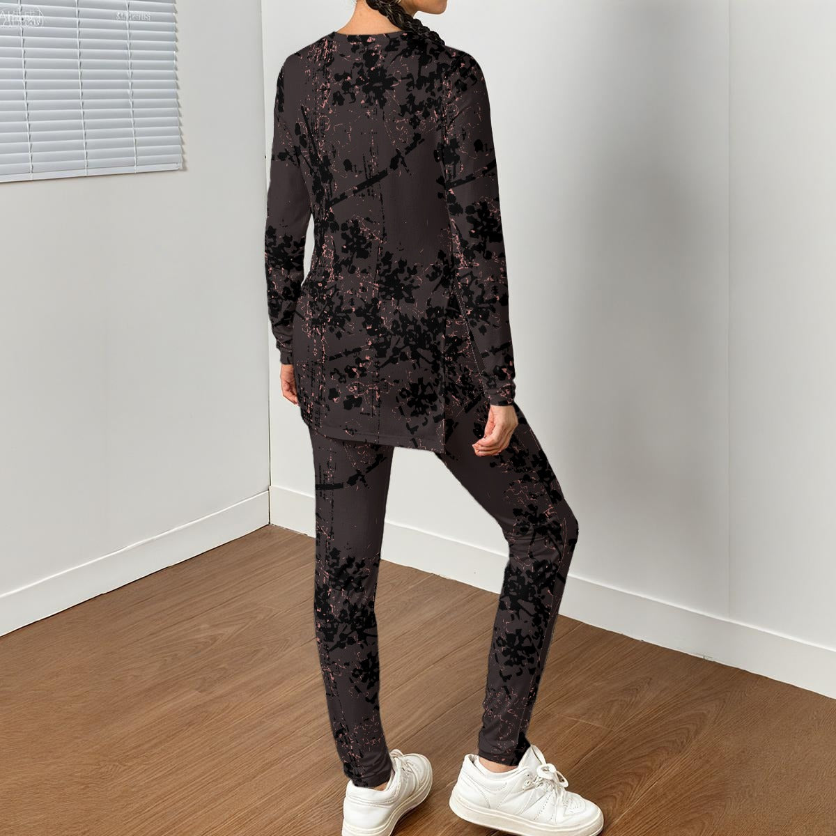 Ptahra B Women's Black Floral Side Split T-shirt Set