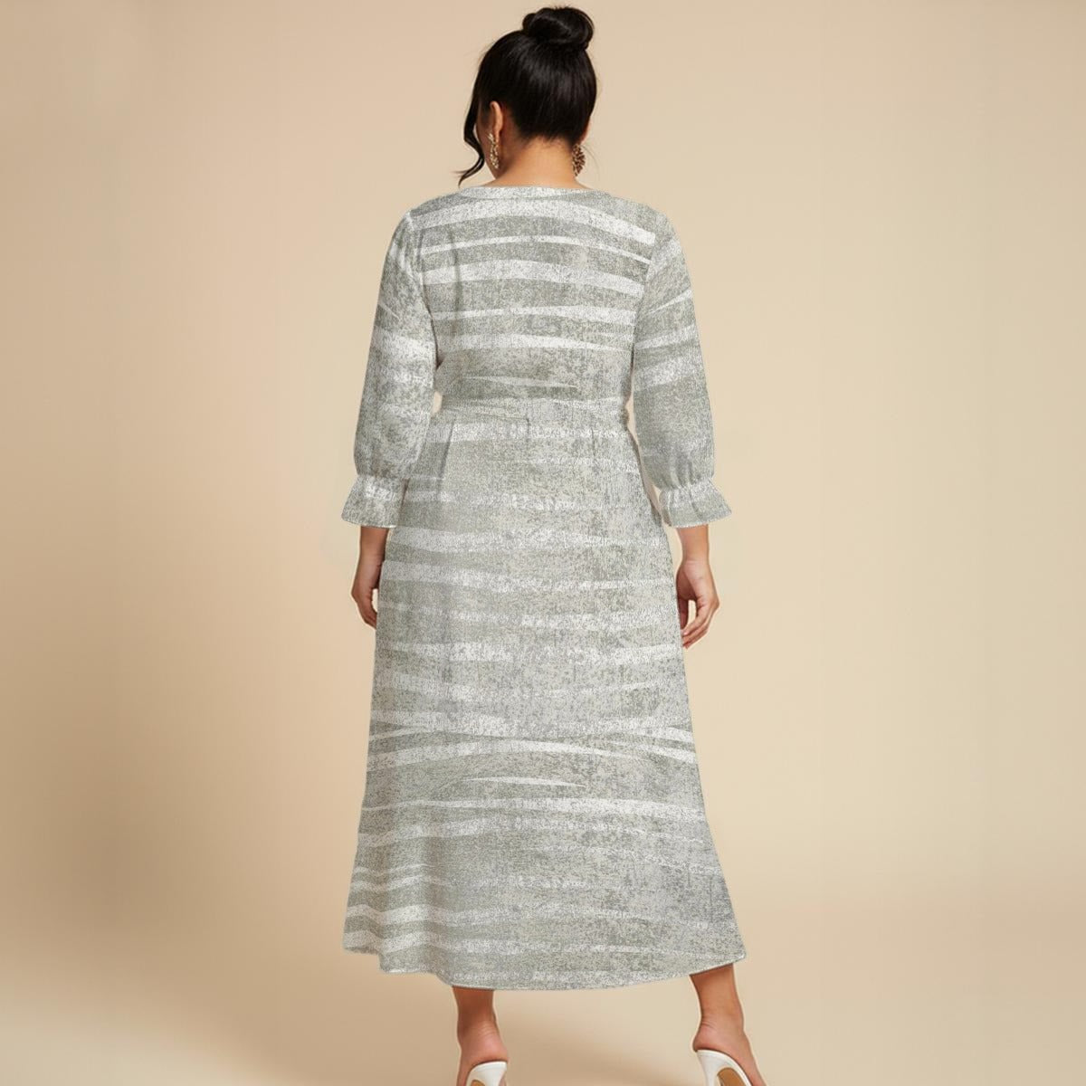 Ptahra Women’s Grey Line Pattern Maxi Dress