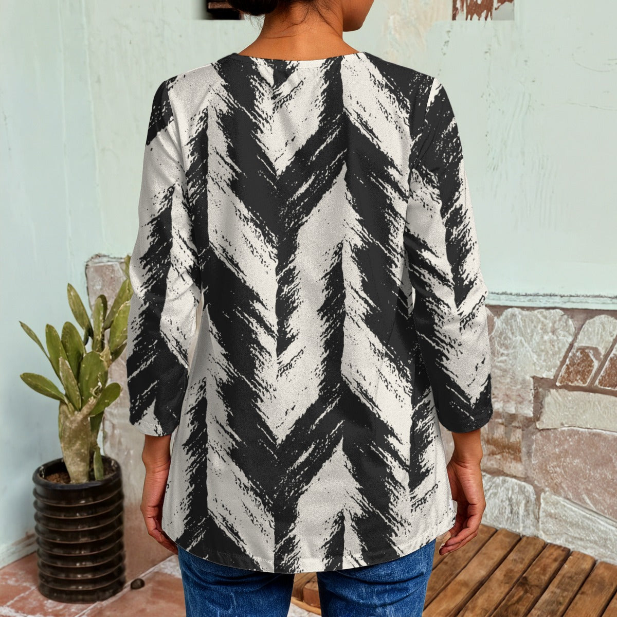 Ptahra B Women's White/Black Design Faux Sweater Cardigan