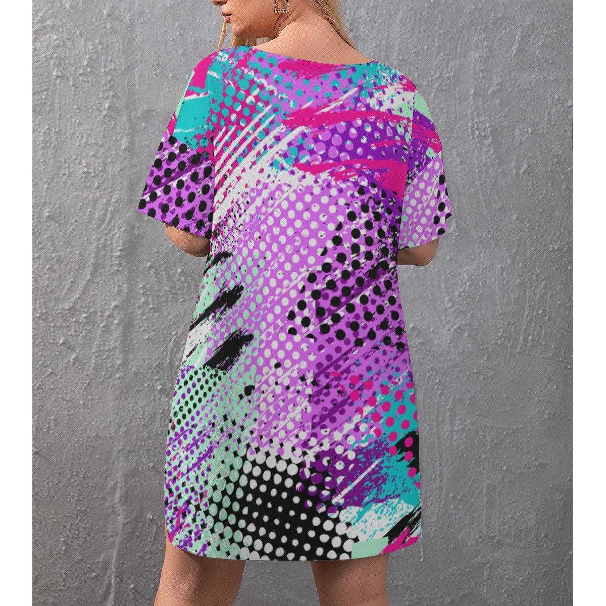 Ptahra B Women's Retro Style Drop-Shoulder T-Shirt with Side Split and Shorts (Plus Size)