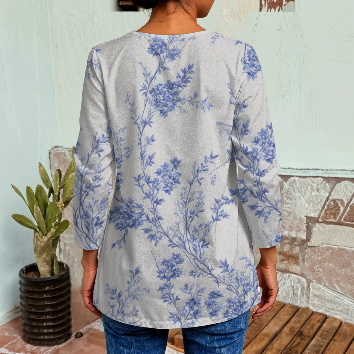 Ptahra B Women's White/Blue Floral Faux Sweater Cardigan